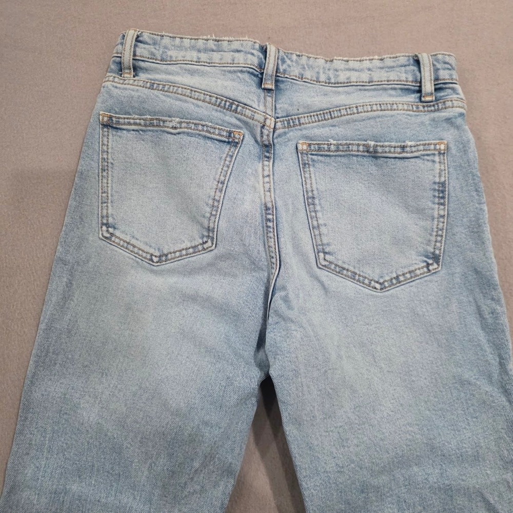 Zara High Waisted Straight Leg Jeans Light Wash Raw Hem Blue Denim Size 6 US 28 - Picture 7 of 7